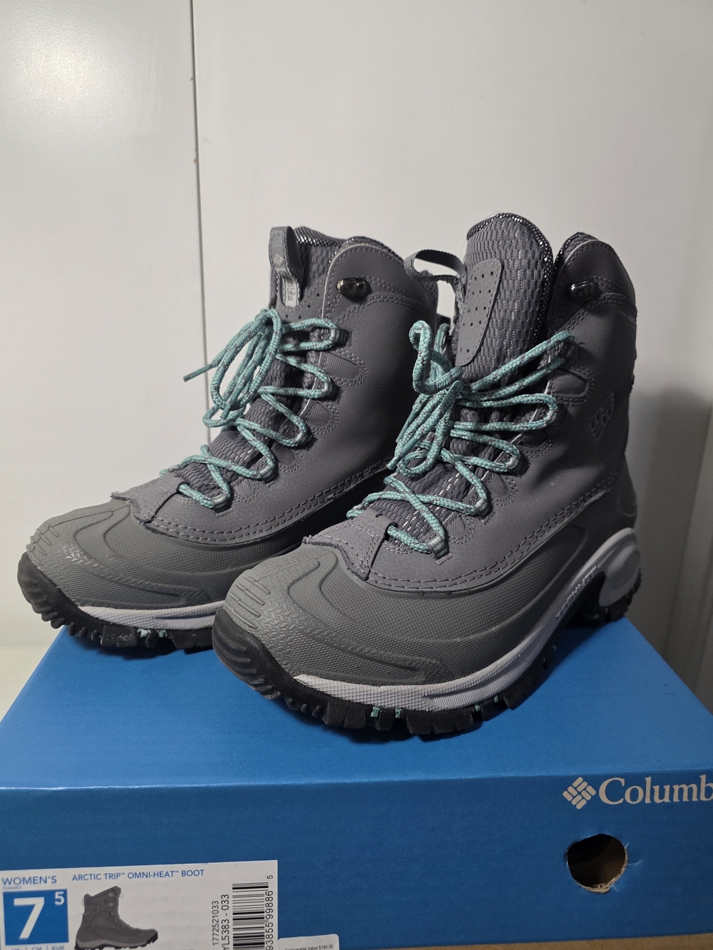 Columbia Women's Gray Winter Boots with Teal Laces